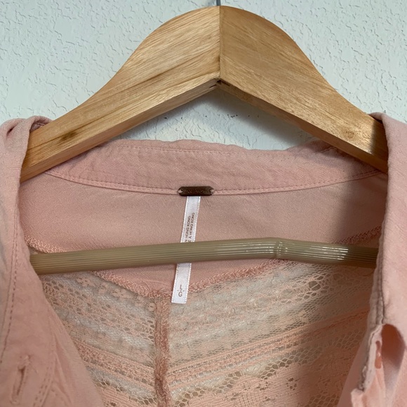 Free People Pink Button Down Crochet Detail Top Lg - Picture 2 of 4